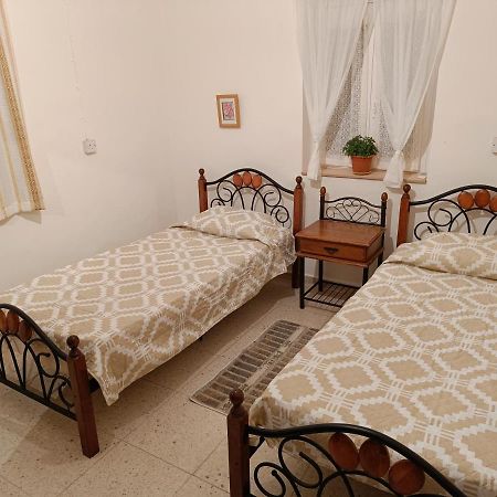 The Grapevine Guest House Paphos Buitenkant foto